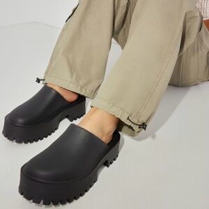 Jeffrey Campbell Clogge Black Size 6 NWOB
